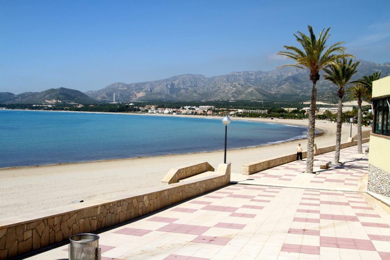 Vila Casa Alegria Calafat Exteriér fotografie